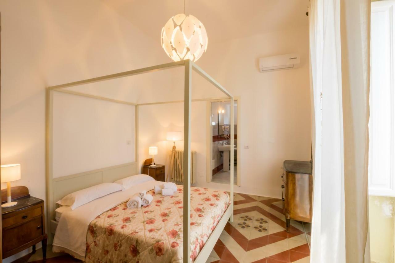 Palazzo Ashian Bed & Breakfast Акуарика дел Капо Екстериор снимка