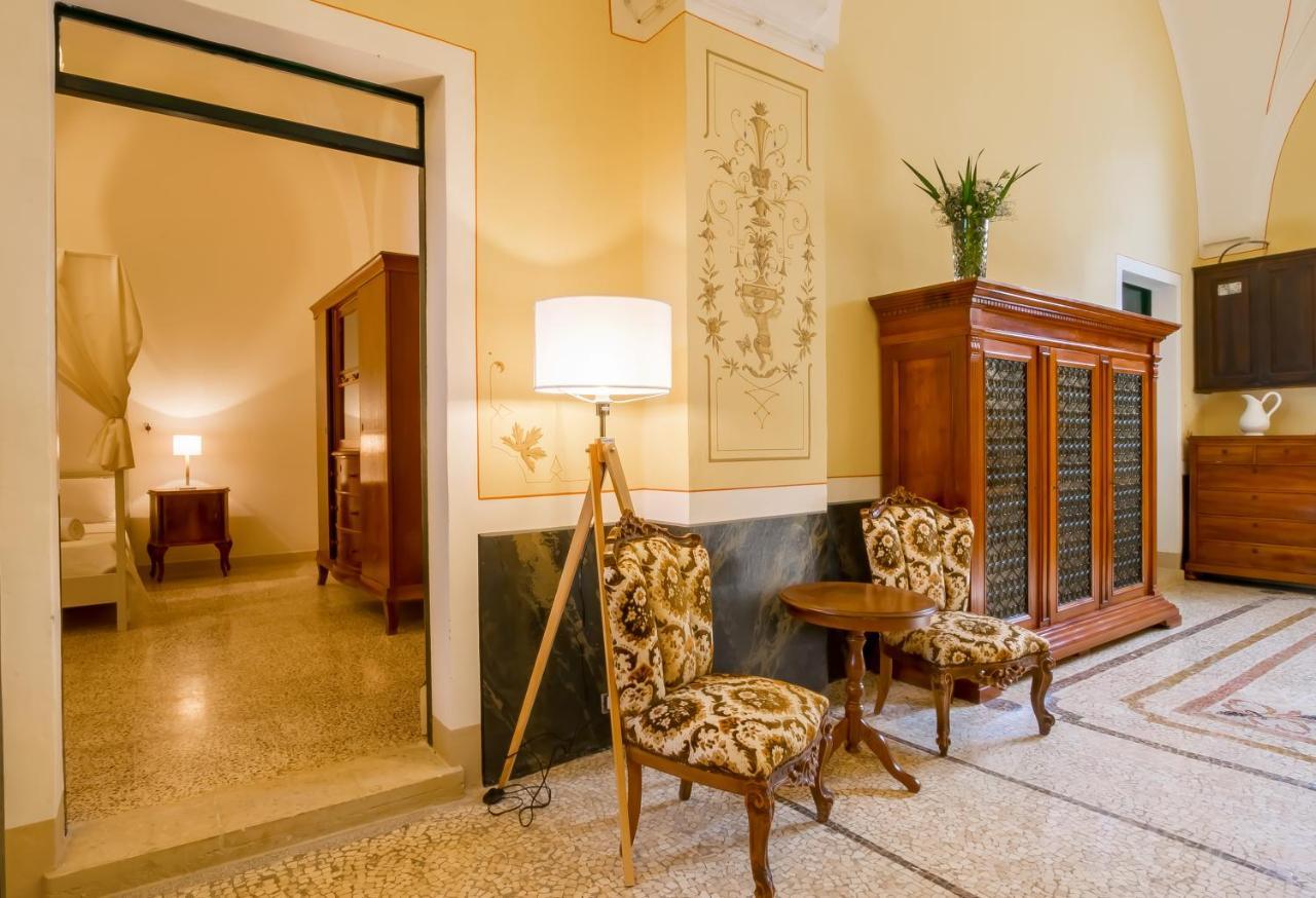 Palazzo Ashian Bed & Breakfast Акуарика дел Капо Екстериор снимка