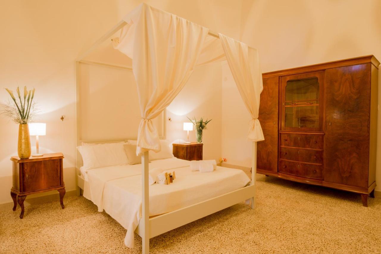 Palazzo Ashian Bed & Breakfast Акуарика дел Капо Екстериор снимка